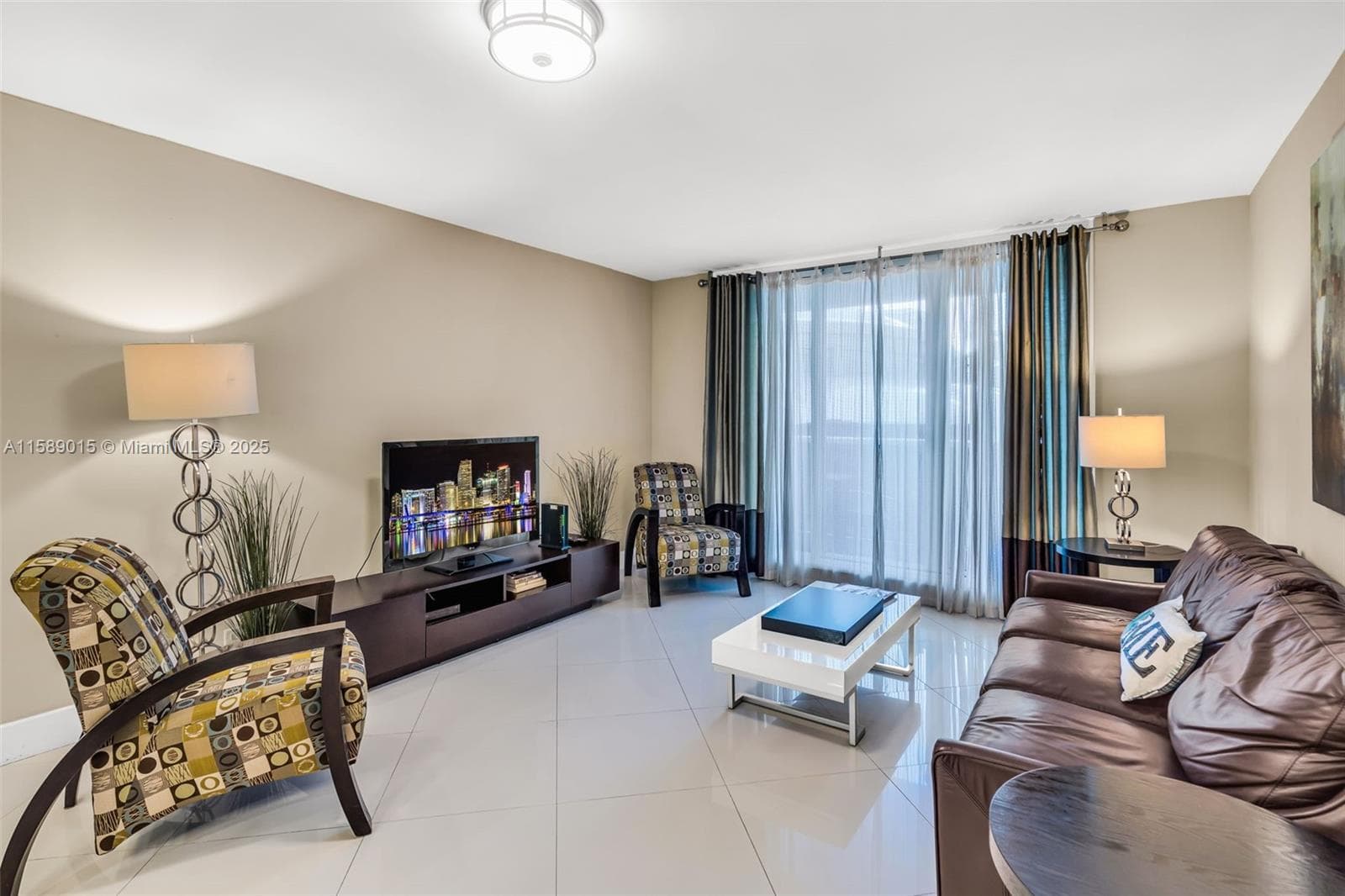 2301 Collins Ave # 325, Miami Beach FL 33139 — 28