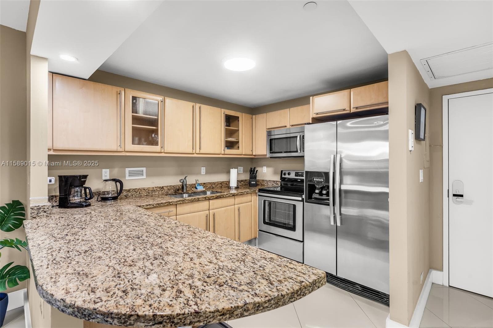 2301 Collins Ave # 325, Miami Beach FL 33139 — 24