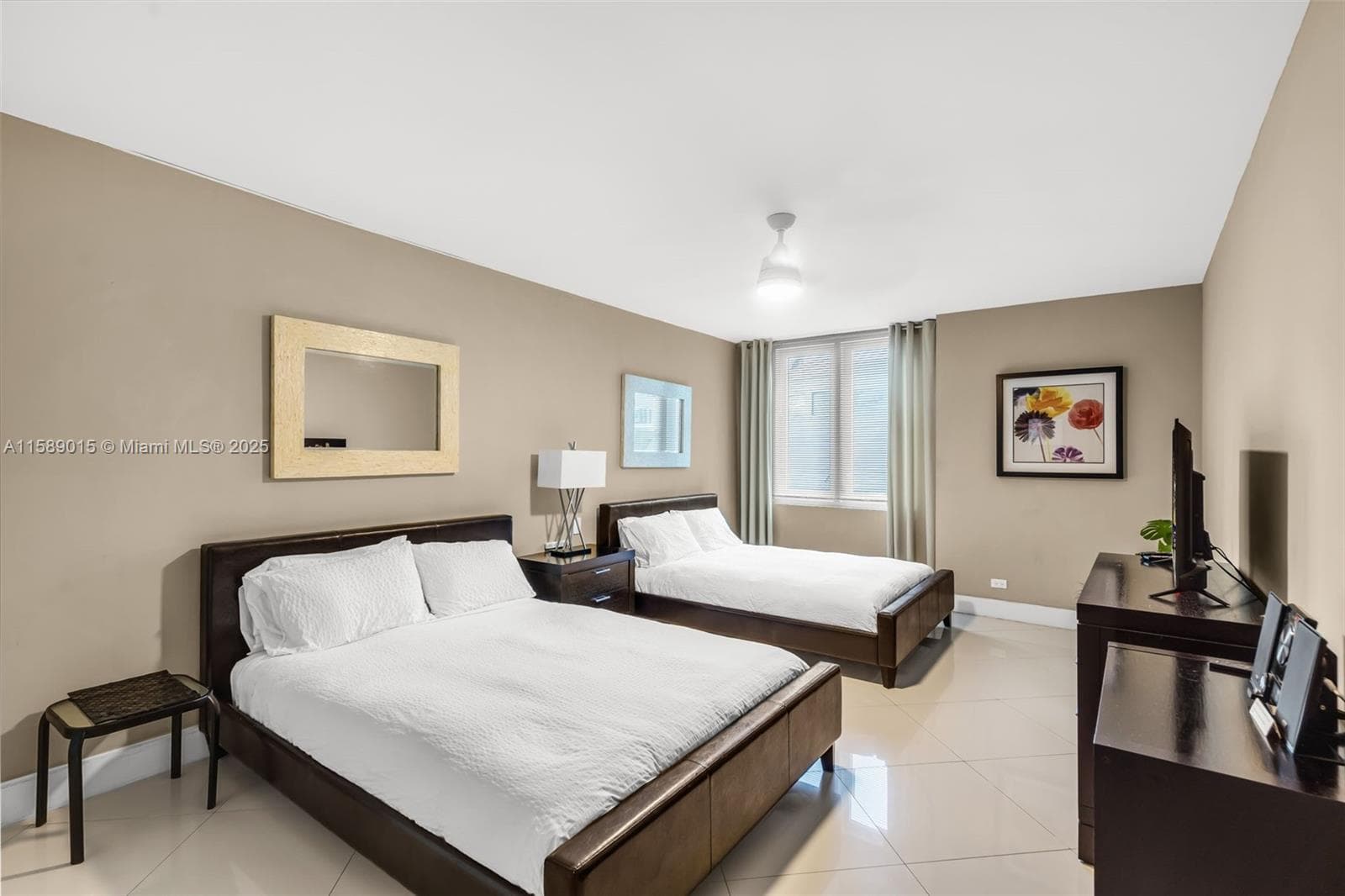 2301 Collins Ave # 325, Miami Beach FL 33139 — 18