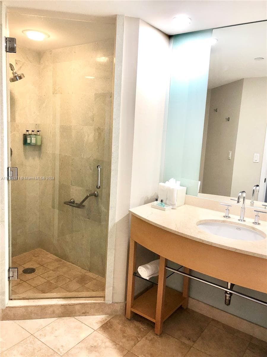 18683 Collins Ave # 1907, Sunny Isles Beach FL 33160 — 30