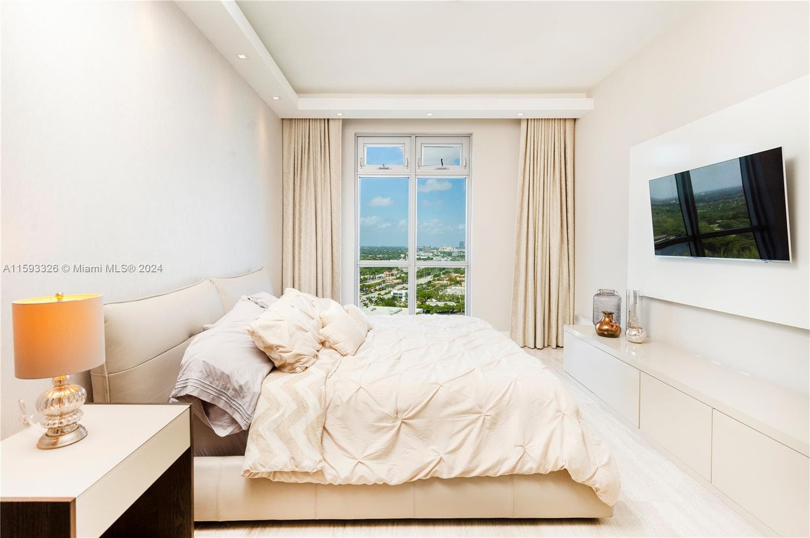 17301 Biscayne Blvd # 10, North Miami Beach FL 33160 — 9