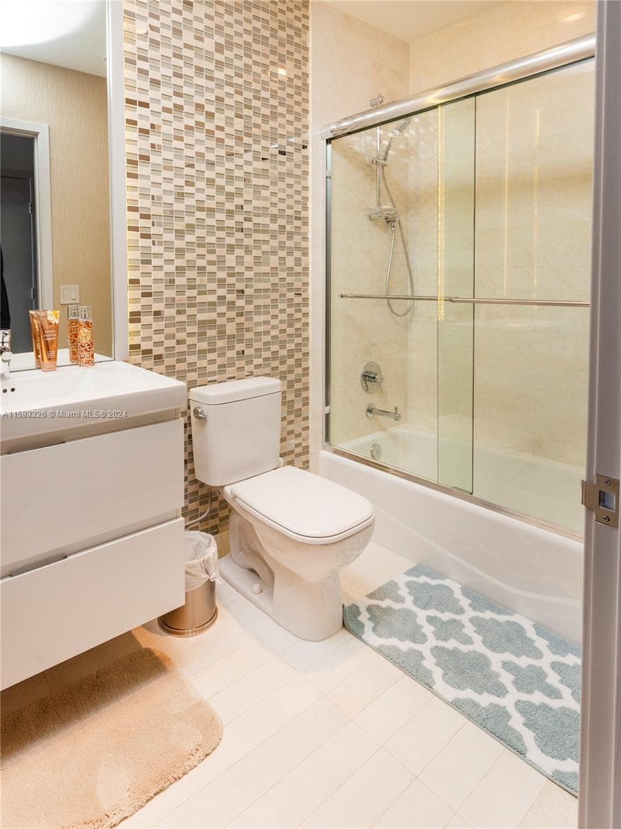 17301 Biscayne Blvd # 10, North Miami Beach FL 33160 — 11