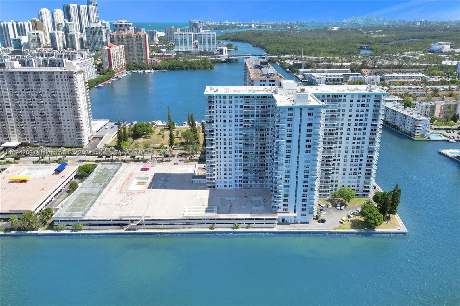 301 174th St # 1701, Sunny Isles Beach FL 33160 — 13