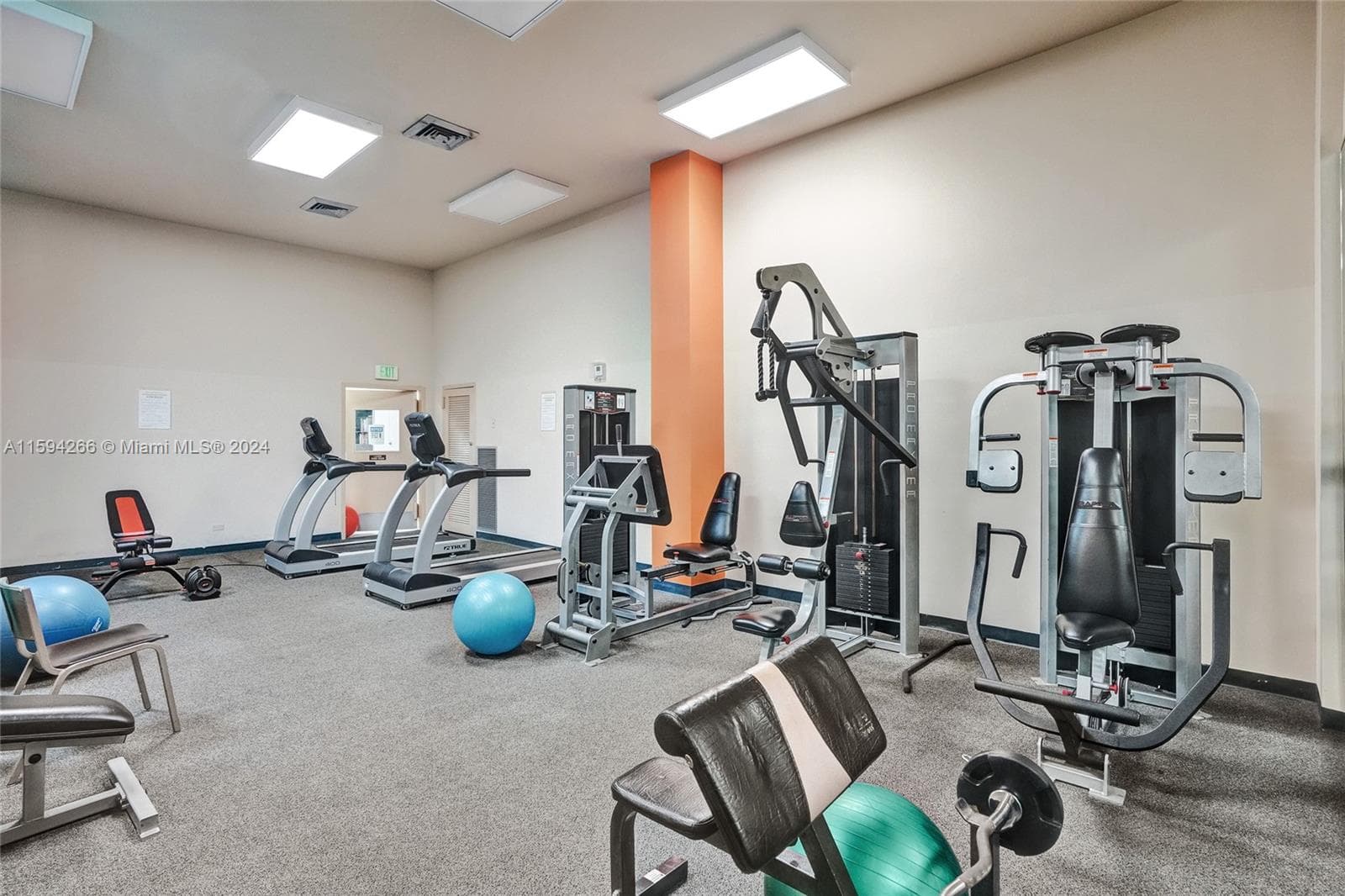 301 174th St # 1701, Sunny Isles Beach FL 33160 — 54