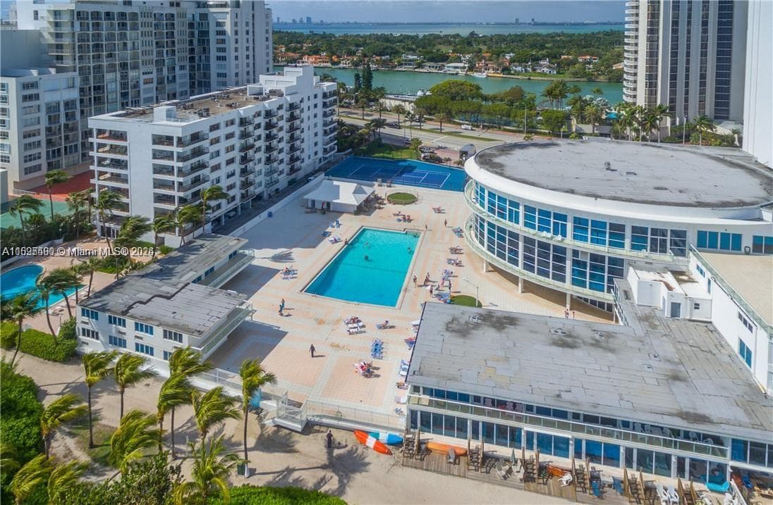 5445 Collins Ave # 1735, Miami Beach FL 33140 — 1