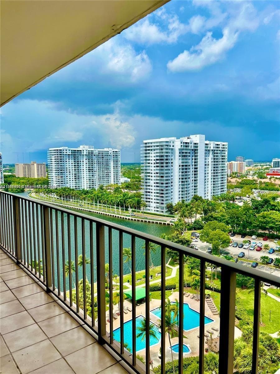 18151 NE 31st Ct # 1404, Aventura FL 33160 — 29