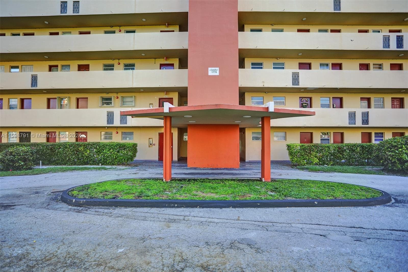 1770 NE 191st St # 1, Miami FL 33179 — 50