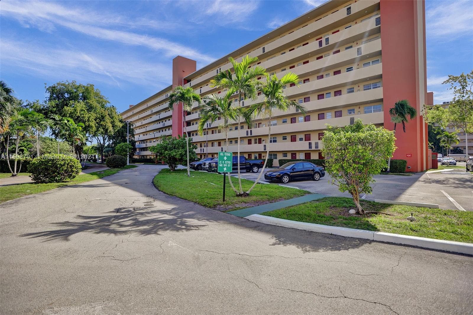 1770 NE 191st St # 1, Miami FL 33179 — 44