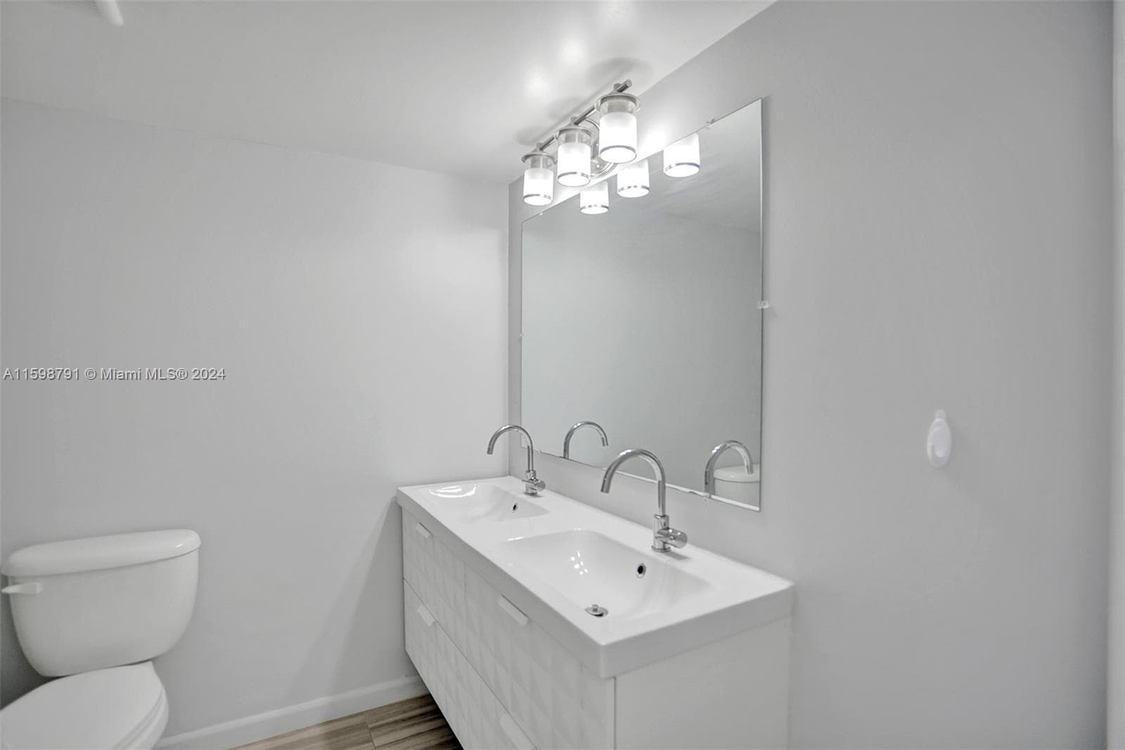 1770 NE 191st St # 1, Miami FL 33179 — 29