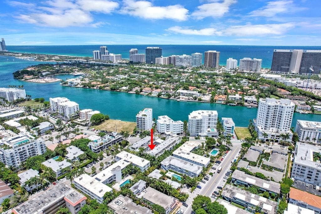 1000 99th St # 14, Bay Harbor Islands FL 33154 — 21
