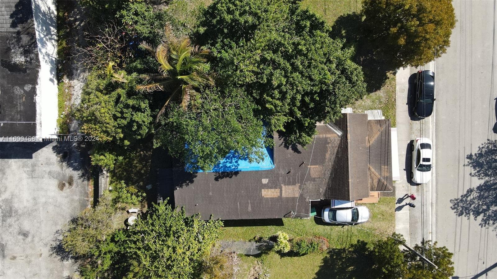 3373 Thomas Ave, Miami FL 33133 — 4