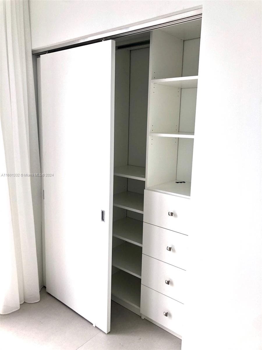 16385 Biscayne Blvd # 2421, North Miami Beach FL 33160 — 18
