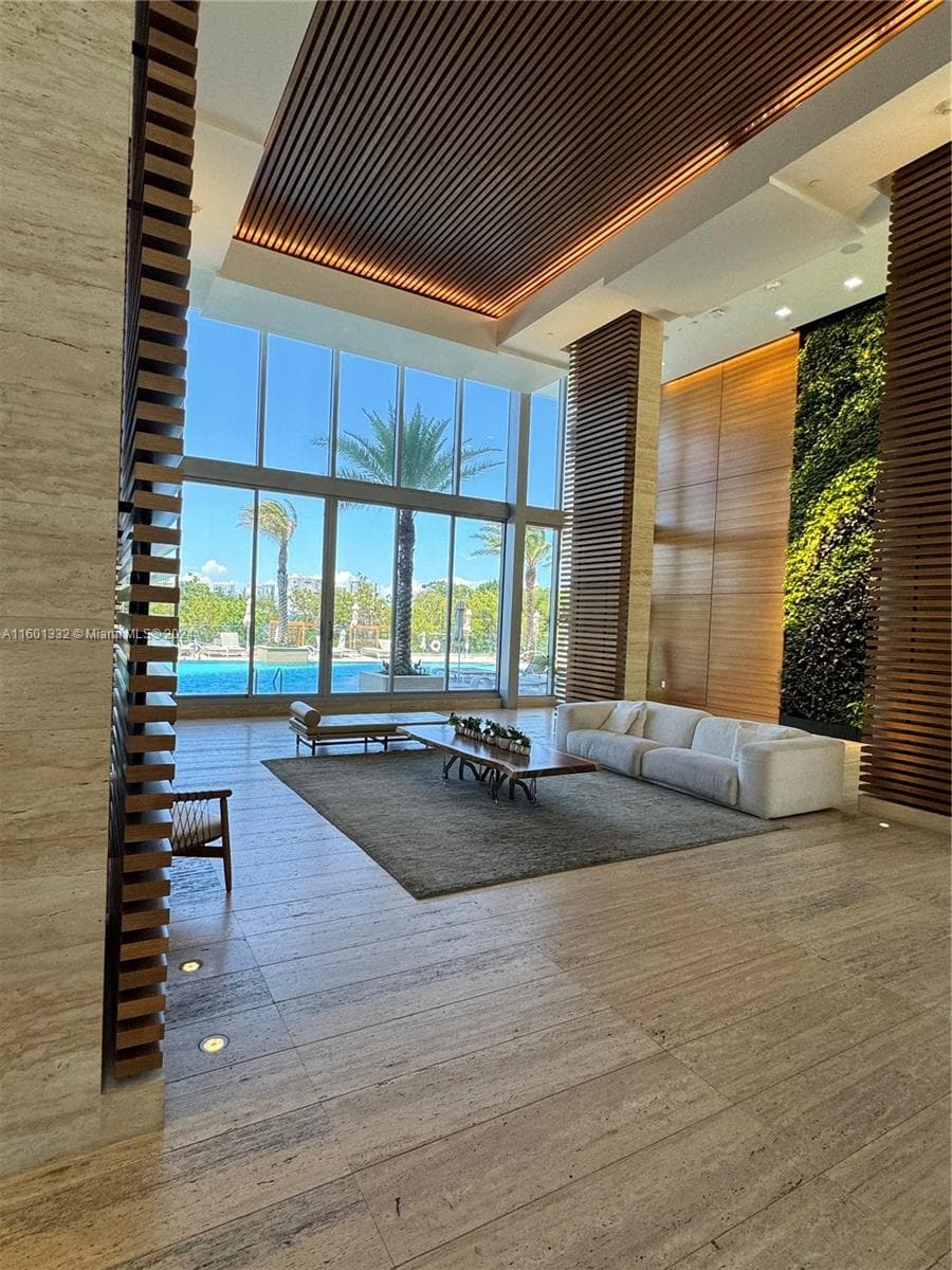 16385 Biscayne Blvd # 2421, North Miami Beach FL 33160 — 4