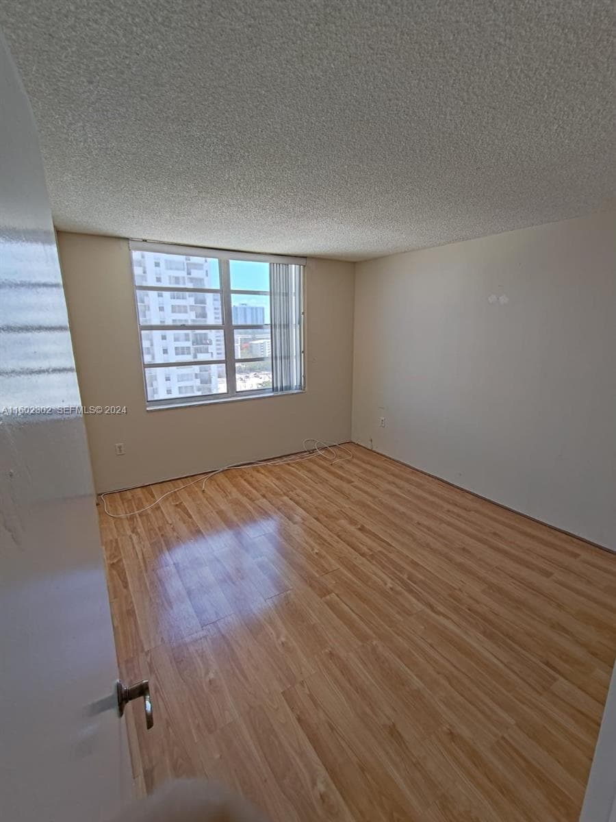 2780 NE 183rd St # 1402, Aventura FL 33160 — 12