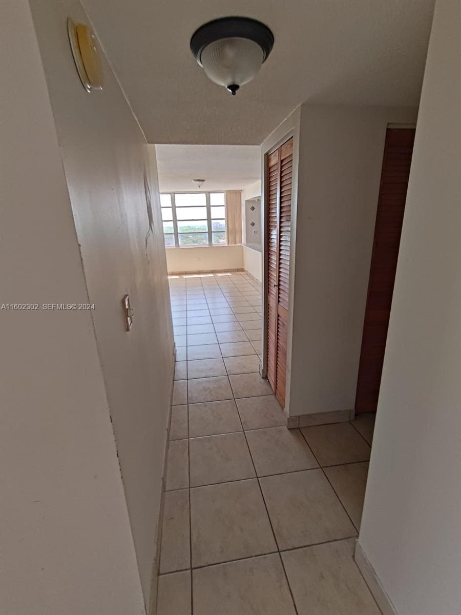 2780 NE 183rd St # 1402, Aventura FL 33160 — 9