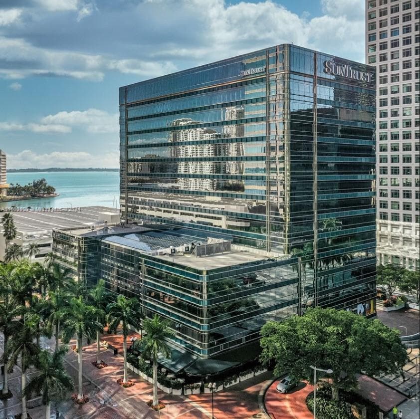 777 Brickell Ave, Miami FL 33131 — 1