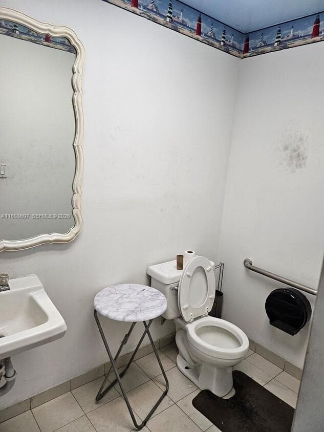4010 E 8th Ave, Hialeah FL 33013 — 9