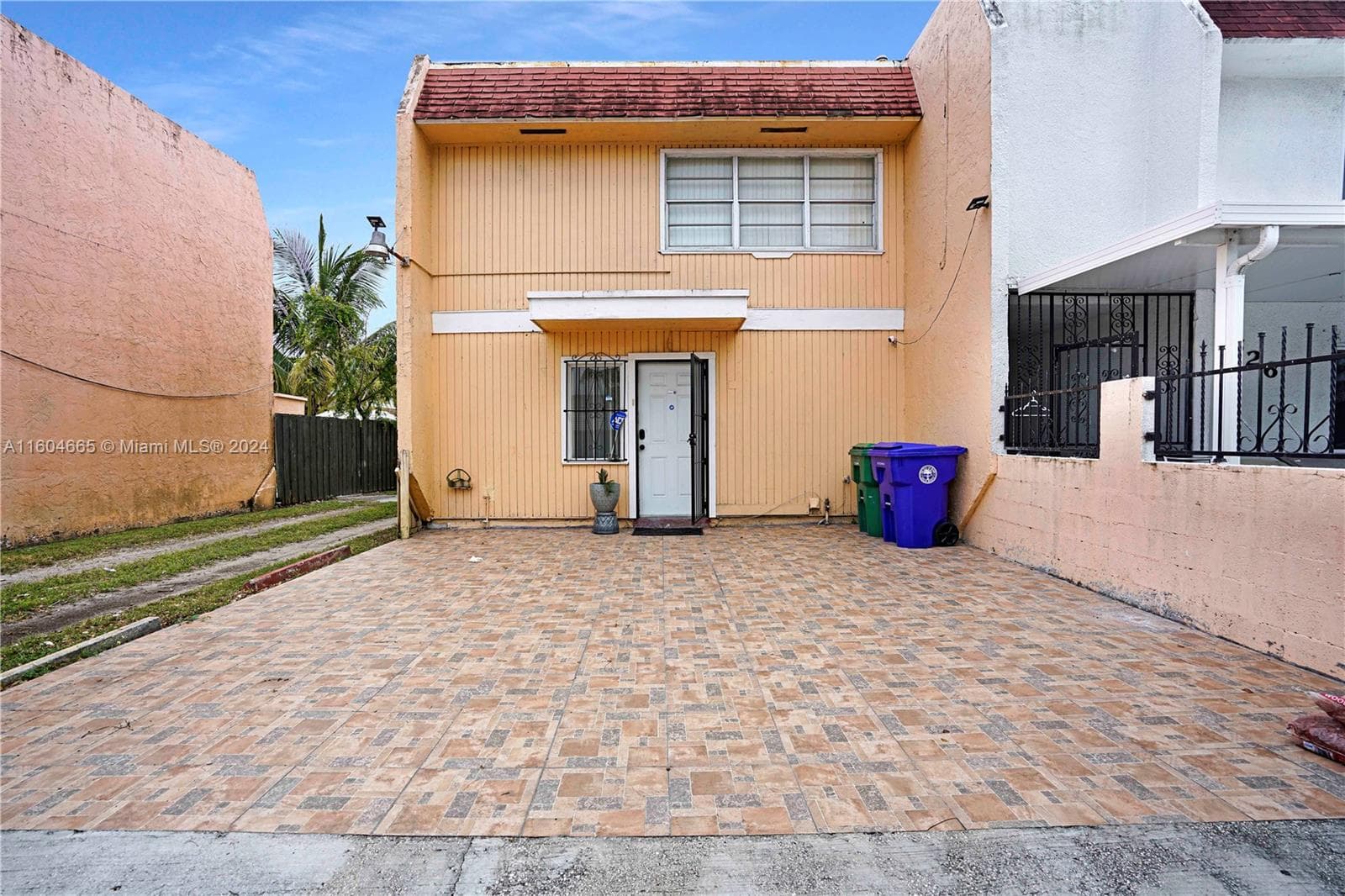 624 NW 11th St, Miami FL 33136 — 1