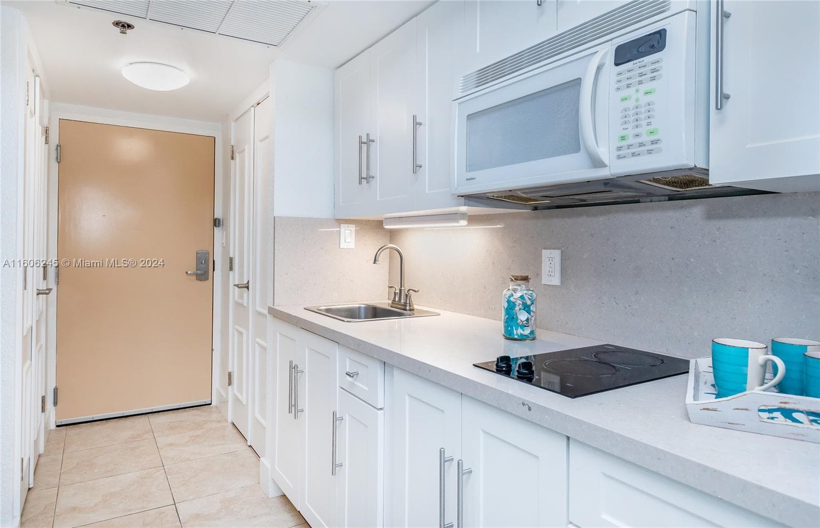 19201 Collins Ave(avlb 5/28/26) # 318, Sunny Isles Beach FL 33160 — 17