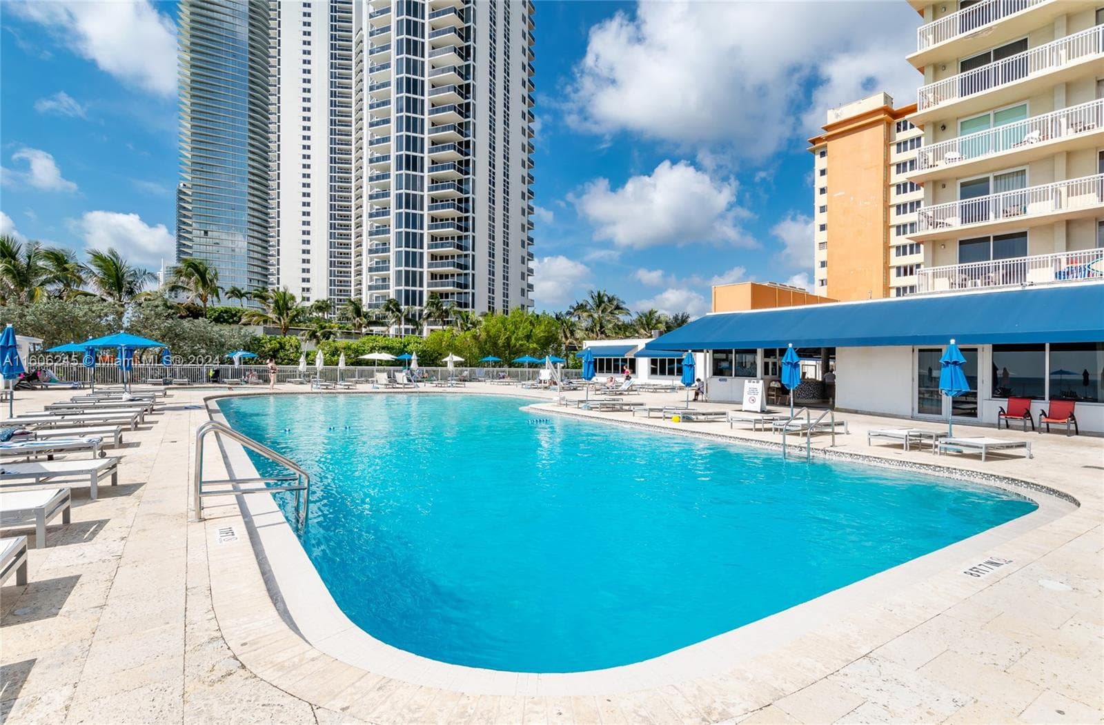 19201 Collins Ave(avlb 5/28/26) # 318, Sunny Isles Beach FL 33160 — 5