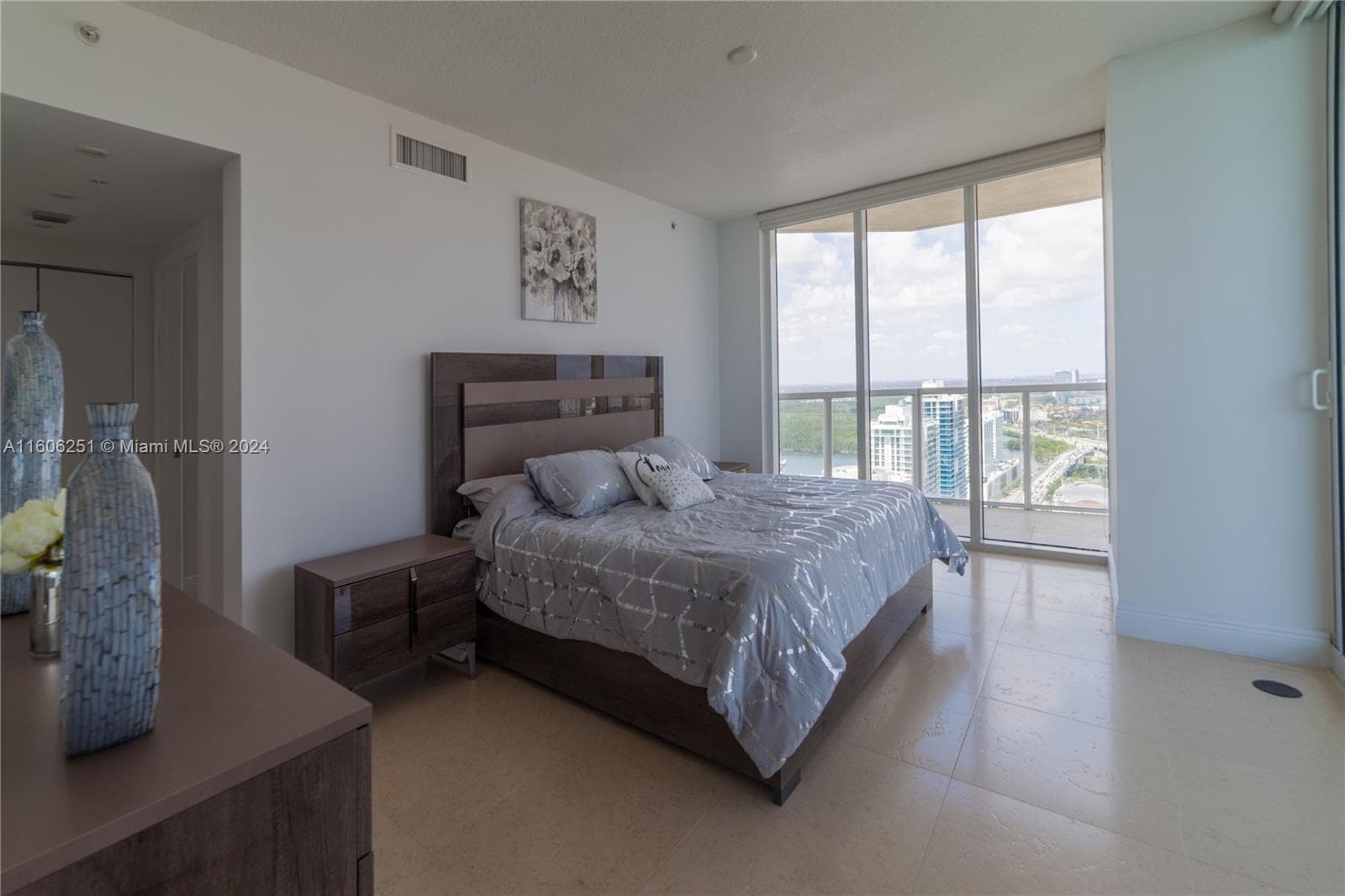 16699 Collins Ave(avlb 6/22/26) # 3707, Sunny Isles Beach FL 33160 — 9