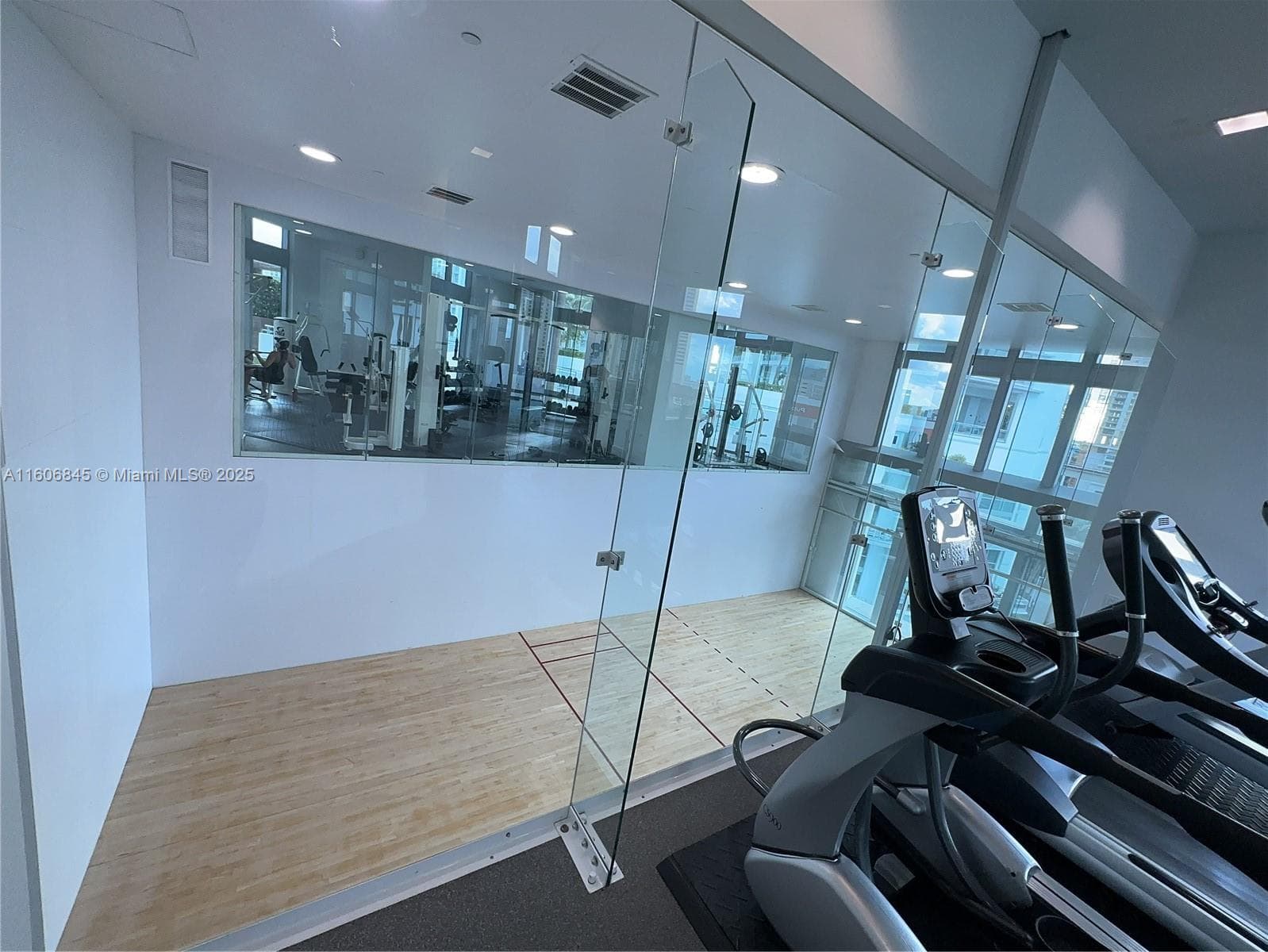 350 S Miami Ave # 2302, Miami FL 33130 — 16