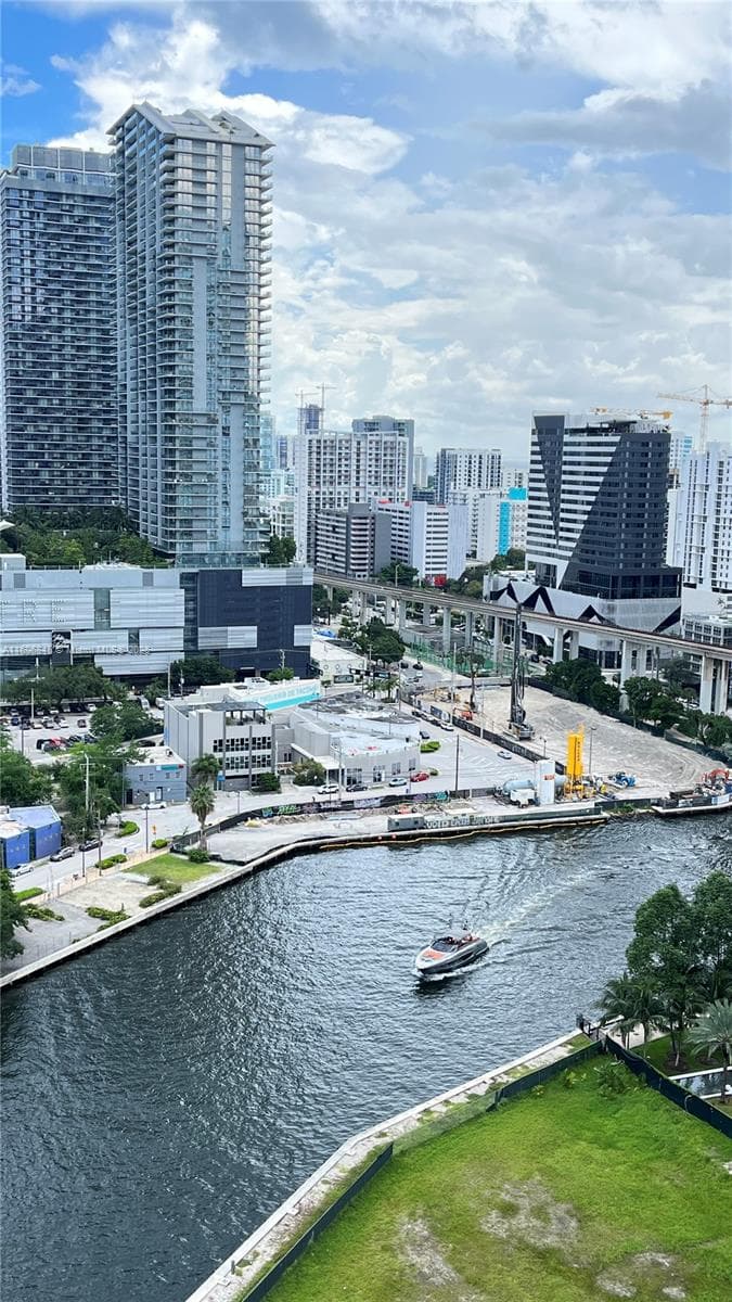 350 S Miami Ave # 2302, Miami FL 33130 — 28