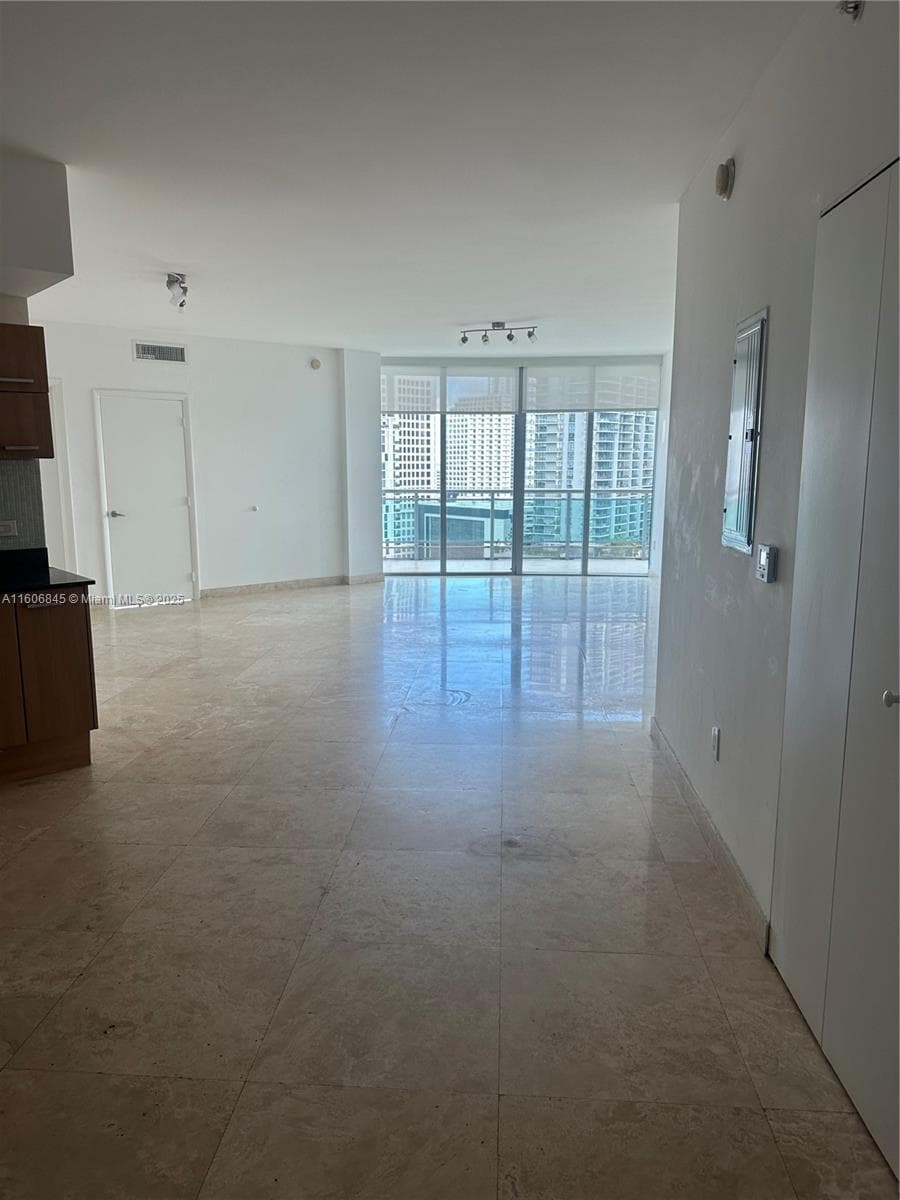 350 S Miami Ave # 2302, Miami FL 33130 — 18