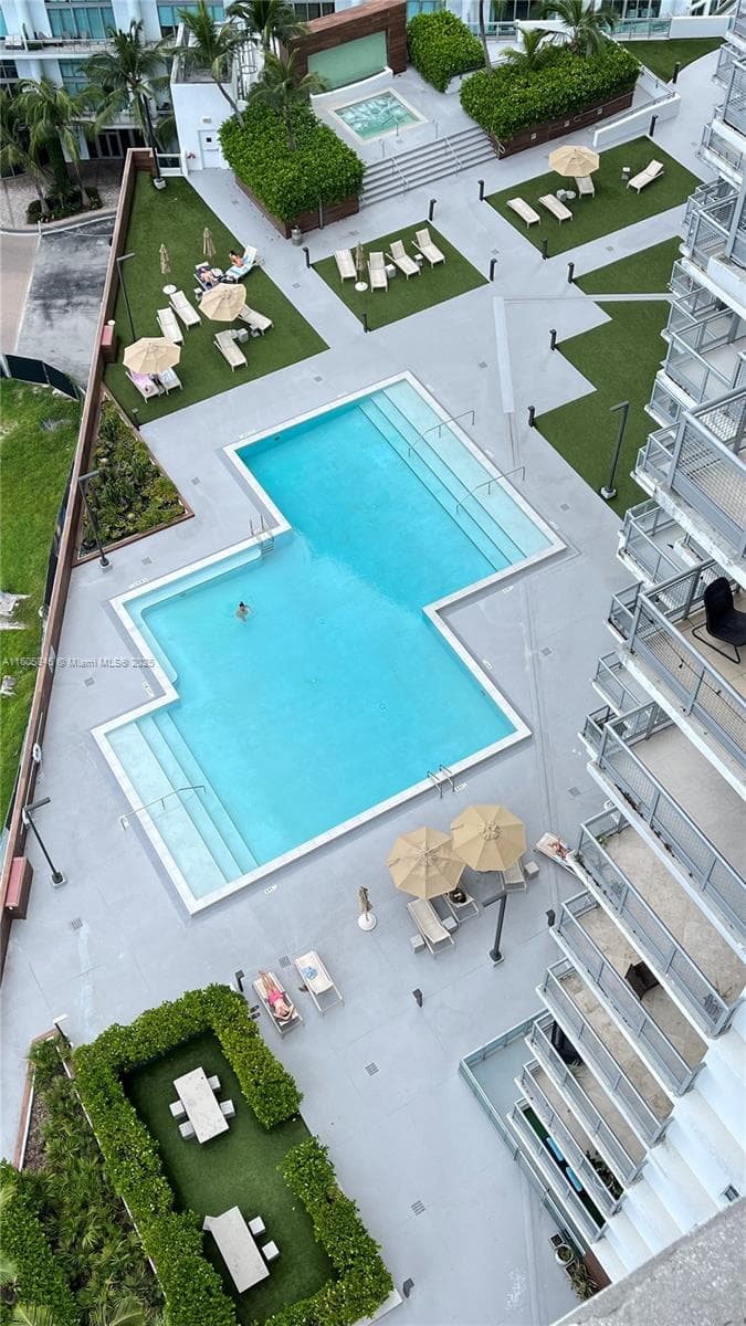 350 S Miami Ave # 2302, Miami FL 33130 — 25
