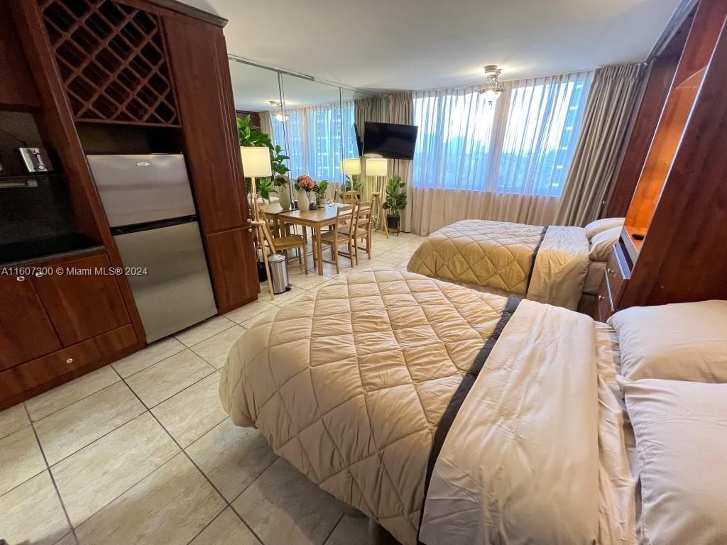 19201 Collins Ave # 428, Sunny Isles Beach FL 33160 — 3