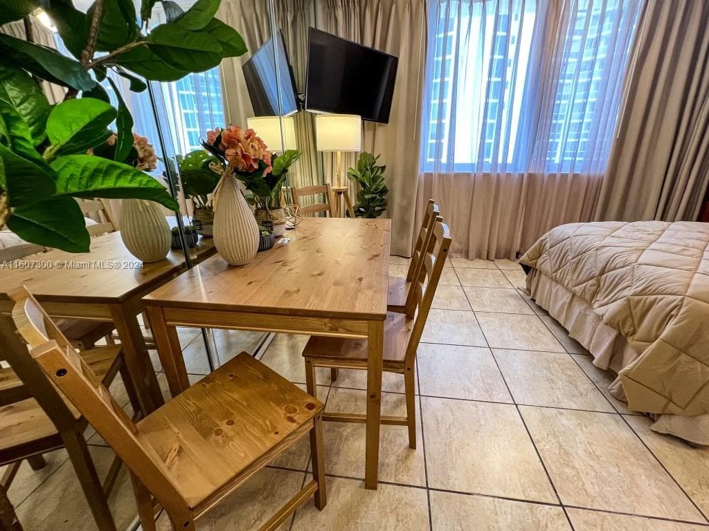 19201 Collins Ave # 428, Sunny Isles Beach FL 33160 — 14