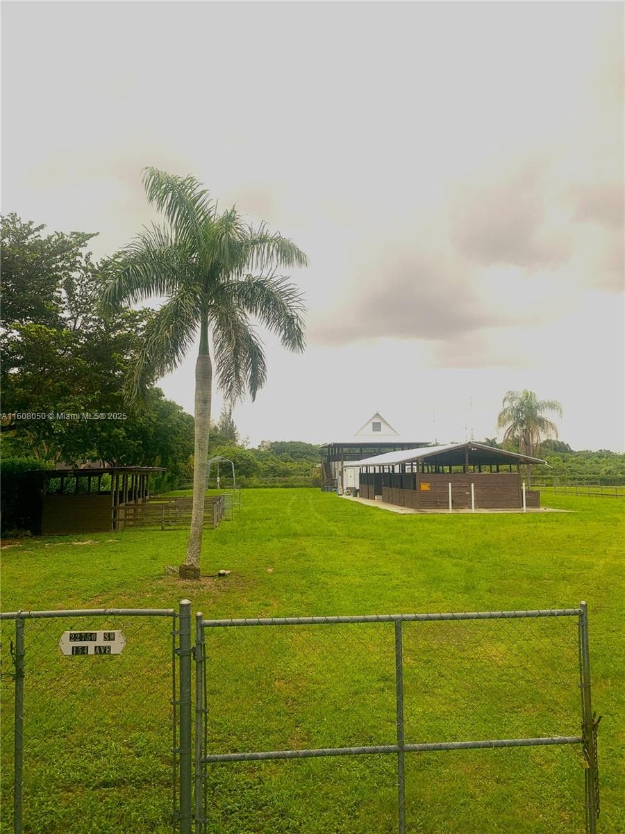 22750 SW 154th ave, Miami FL 33170 — 61