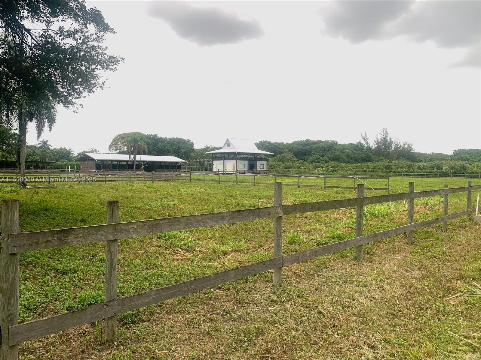 22750 SW 154th ave, Miami FL 33170 — 37