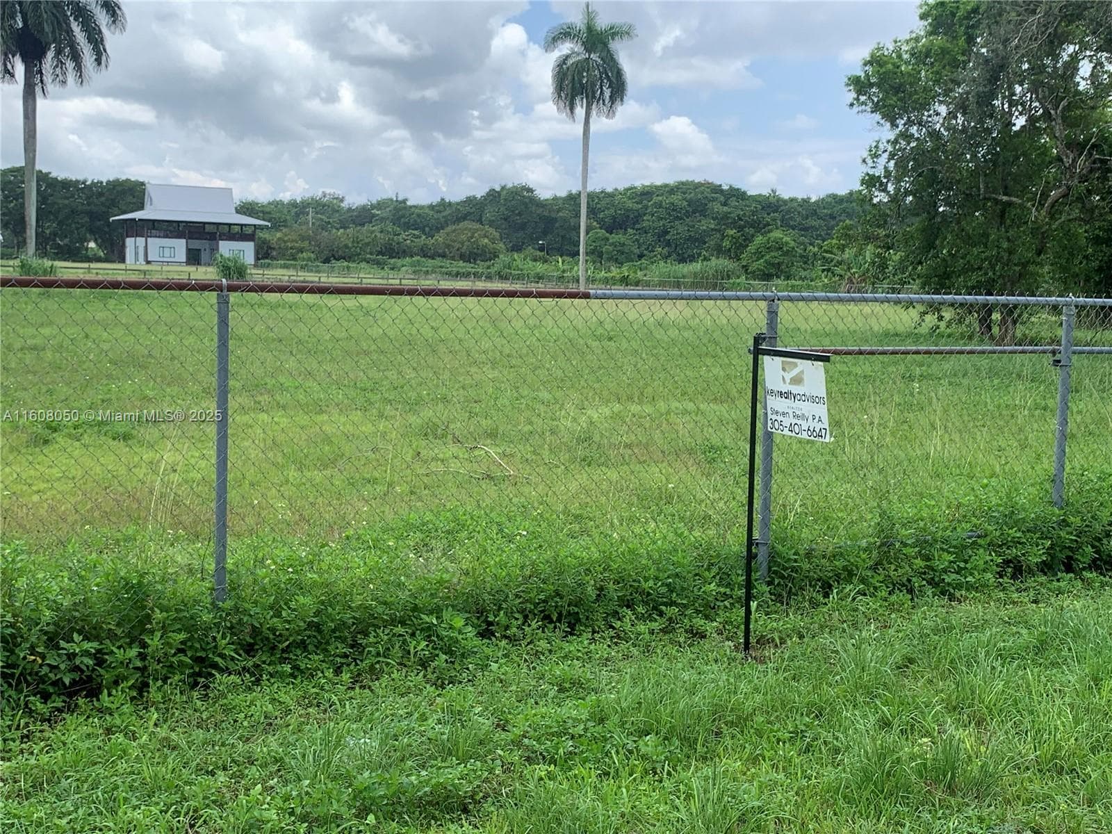22750 SW 154th ave, Miami FL 33170 — 40
