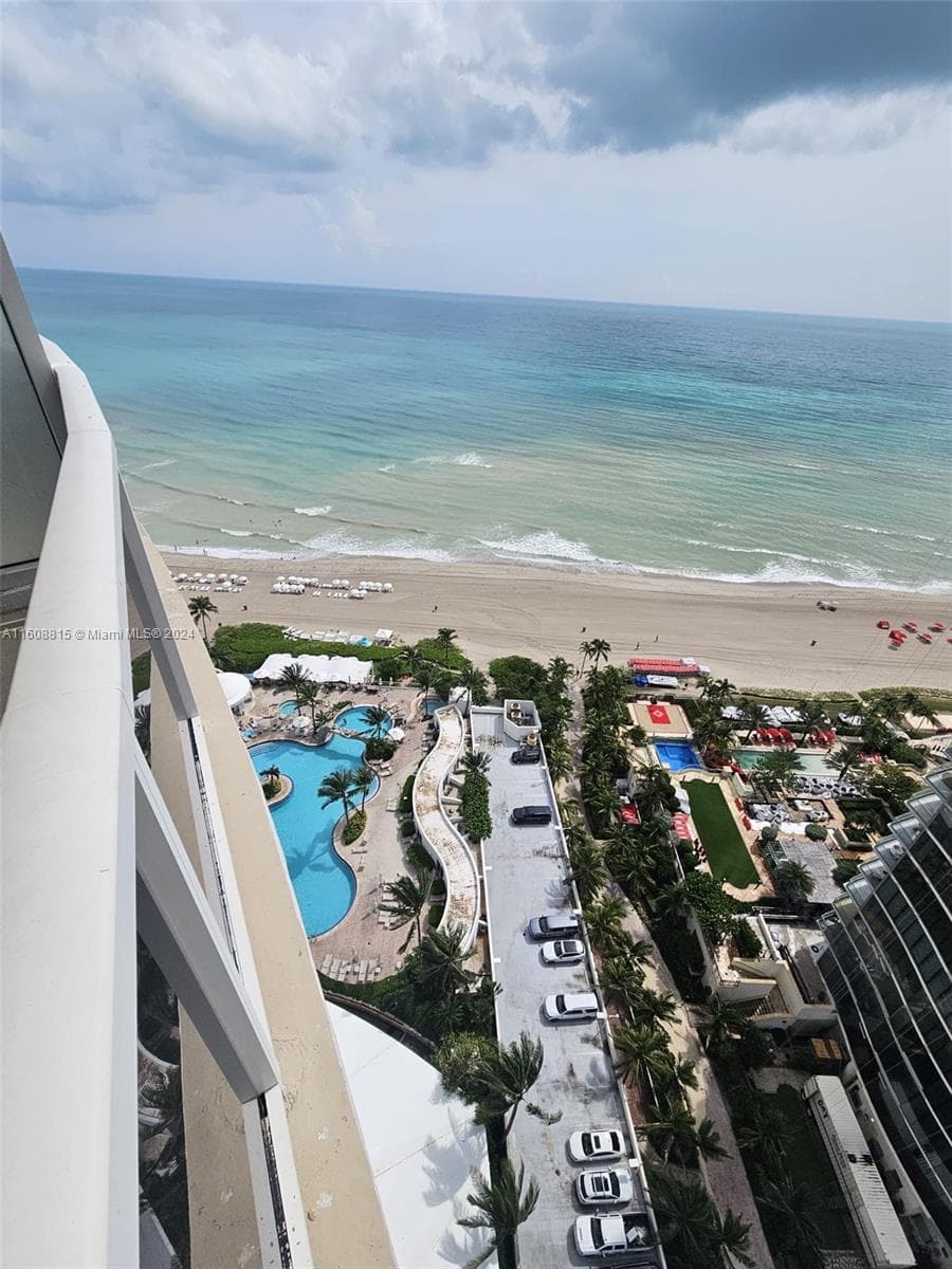18001 Collins Ave # 2112, Sunny Isles Beach FL 33160 — 1