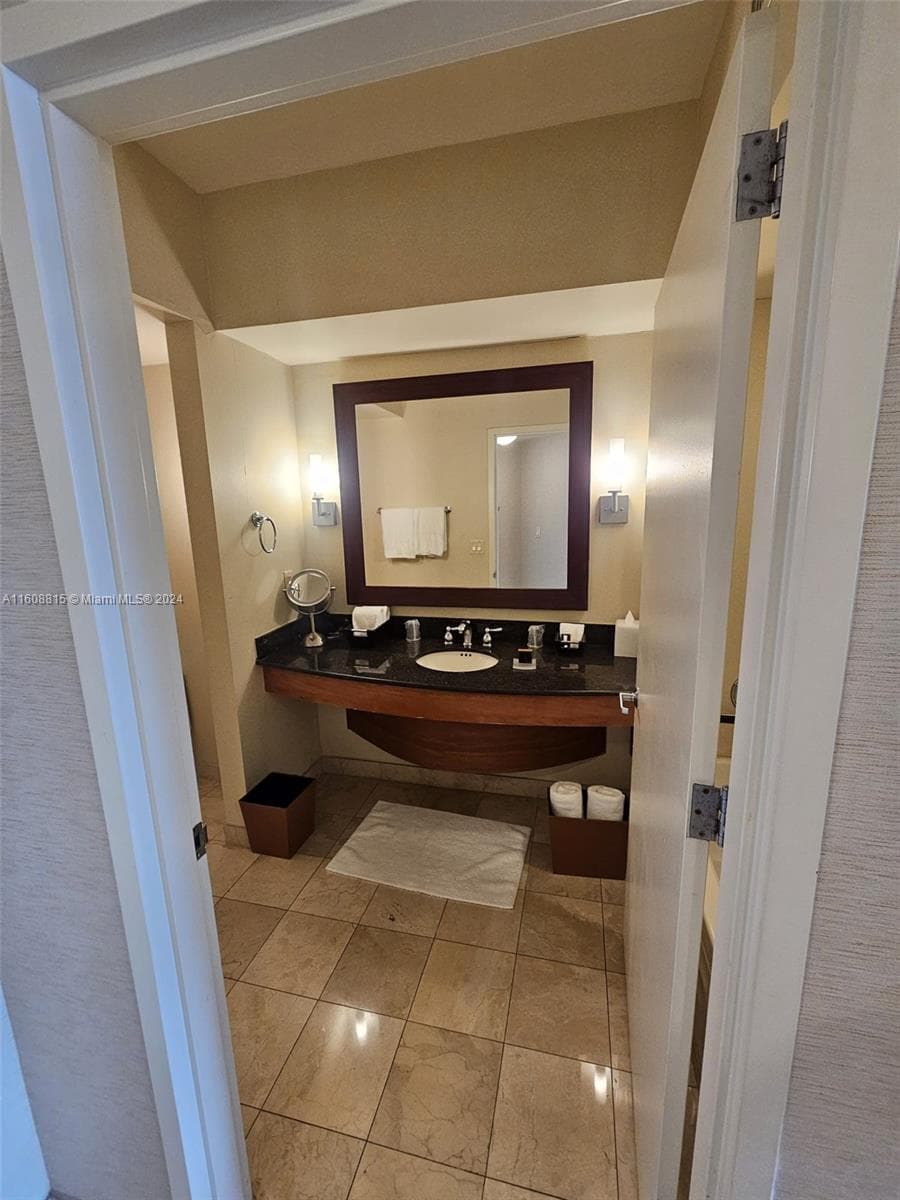 18001 Collins Ave # 2112, Sunny Isles Beach FL 33160 — 9