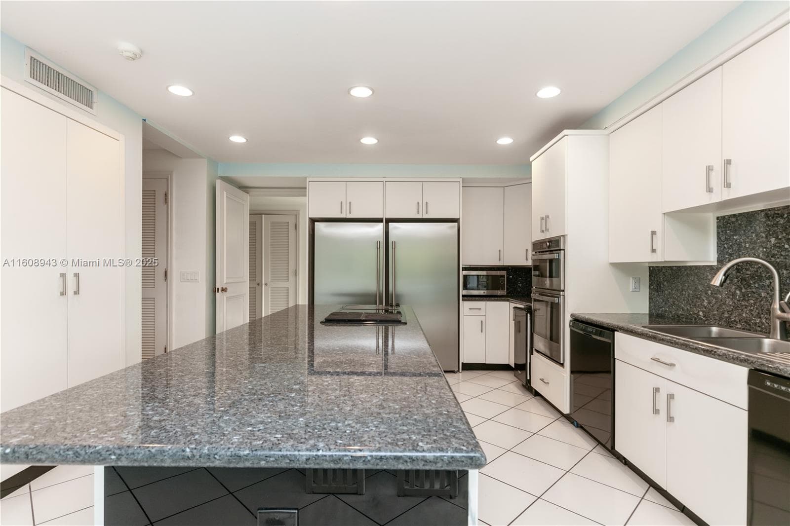 241 Cape Florida Dr, Key Biscayne FL 33149 — 80