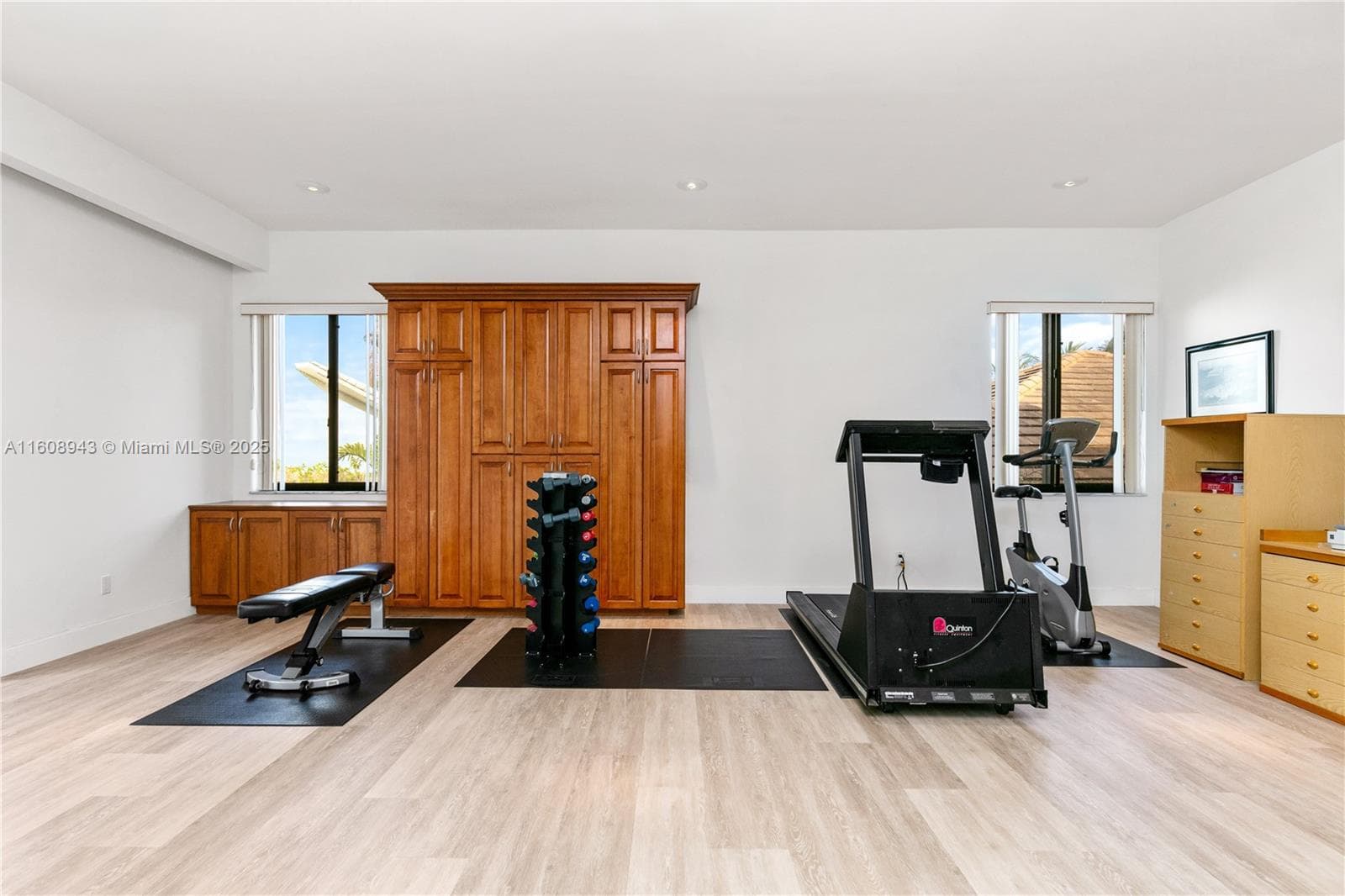 241 Cape Florida Dr, Key Biscayne FL 33149 — 74