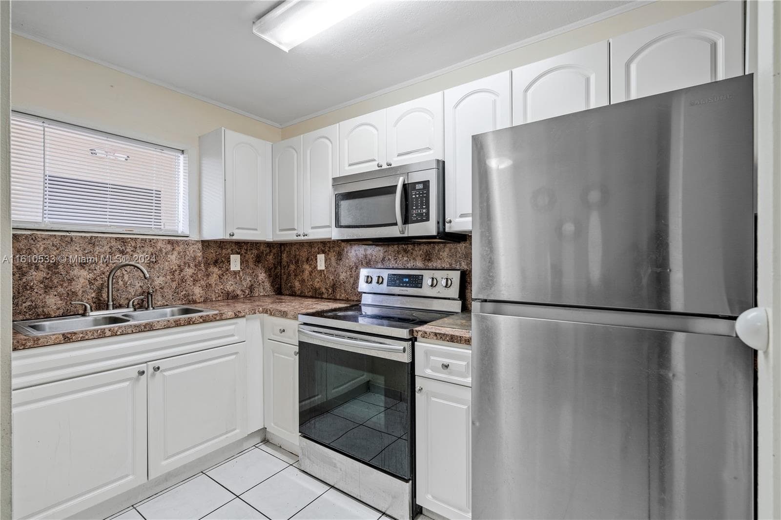 700 SE 9th Ct # 103, Hialeah FL 33010 — 11