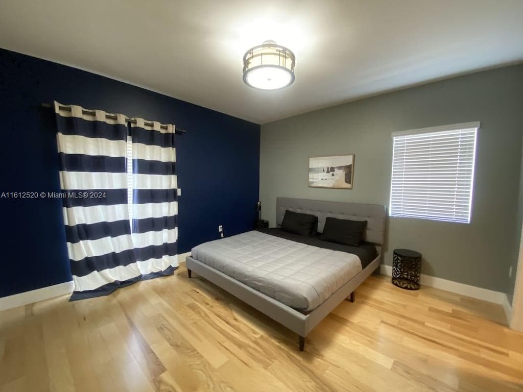 3445 SW 14th St # 3445, Miami FL 33145 — 26