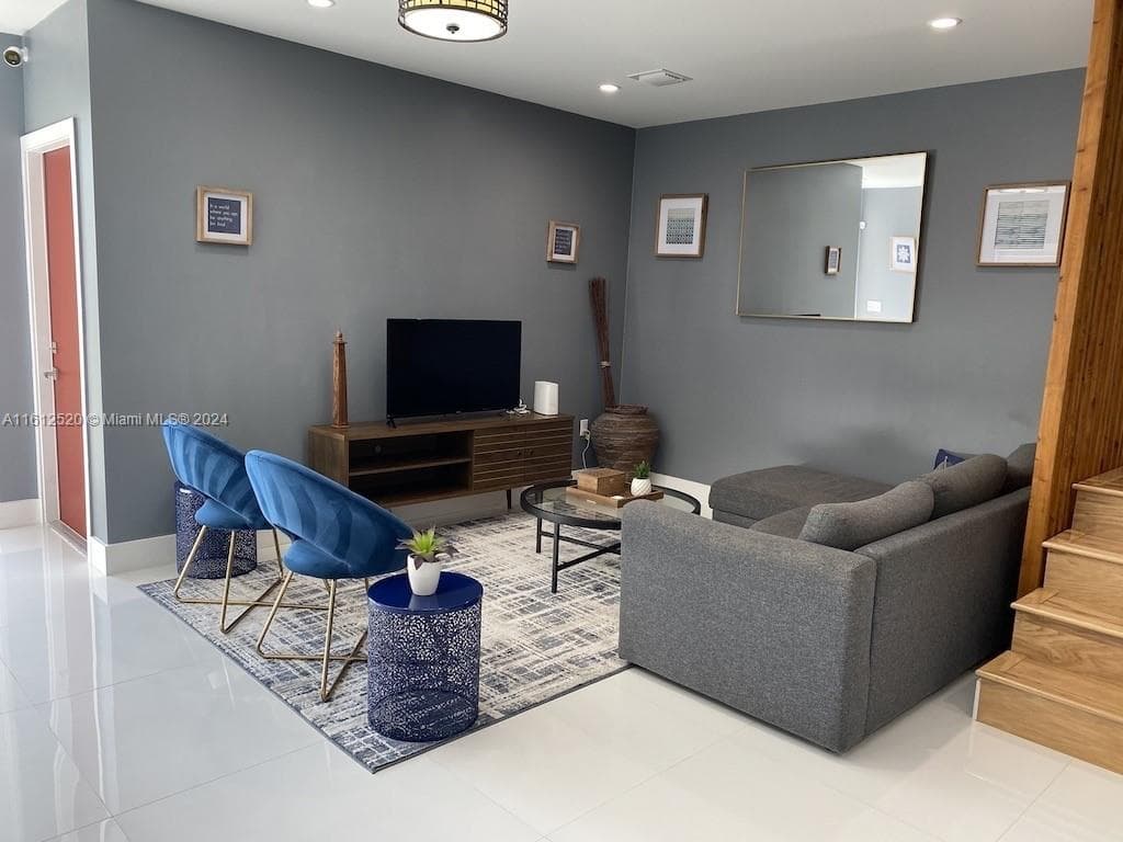 3445 SW 14th St # 3445, Miami FL 33145 — 49