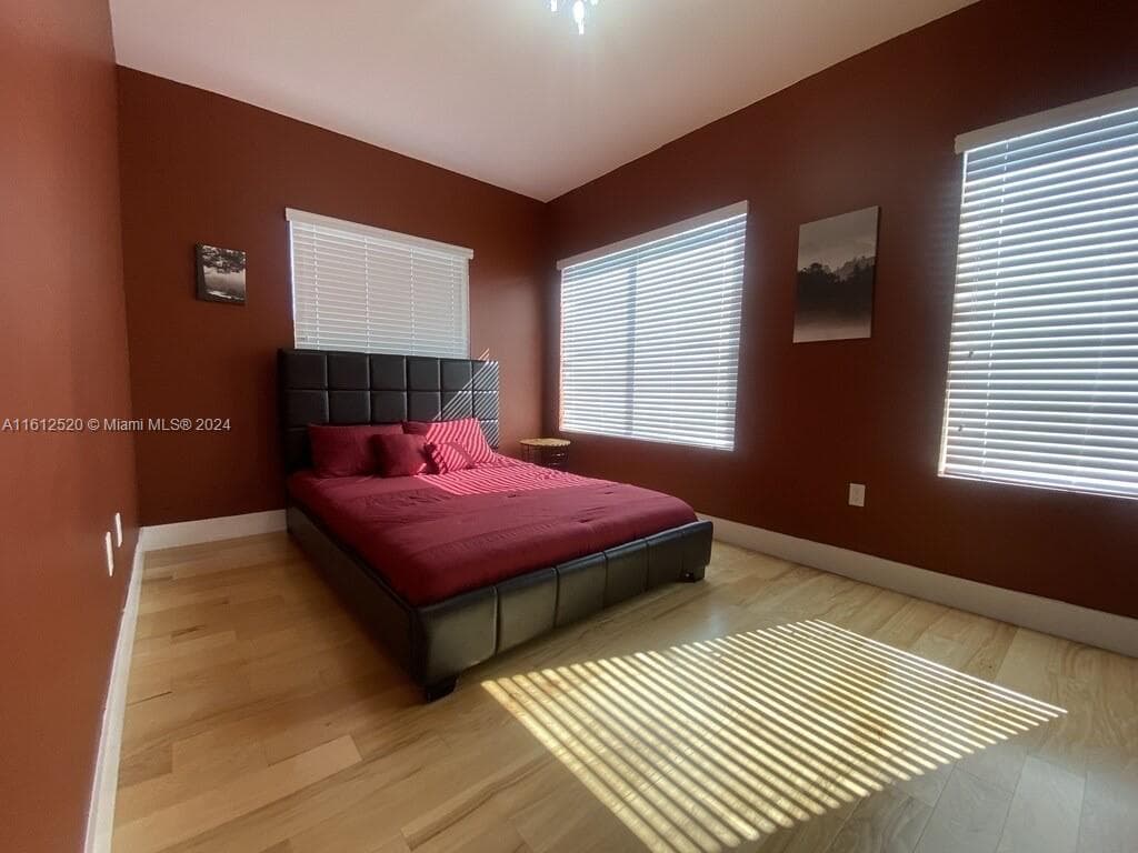 3445 SW 14th St # 3445, Miami FL 33145 — 14