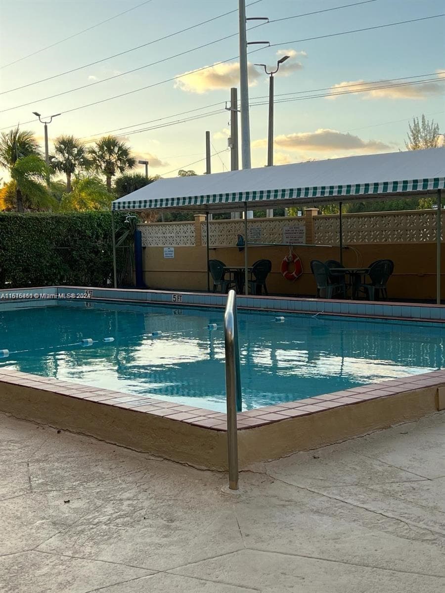 2935 NE 163rd St # 5C, North Miami Beach FL 33160 — 1
