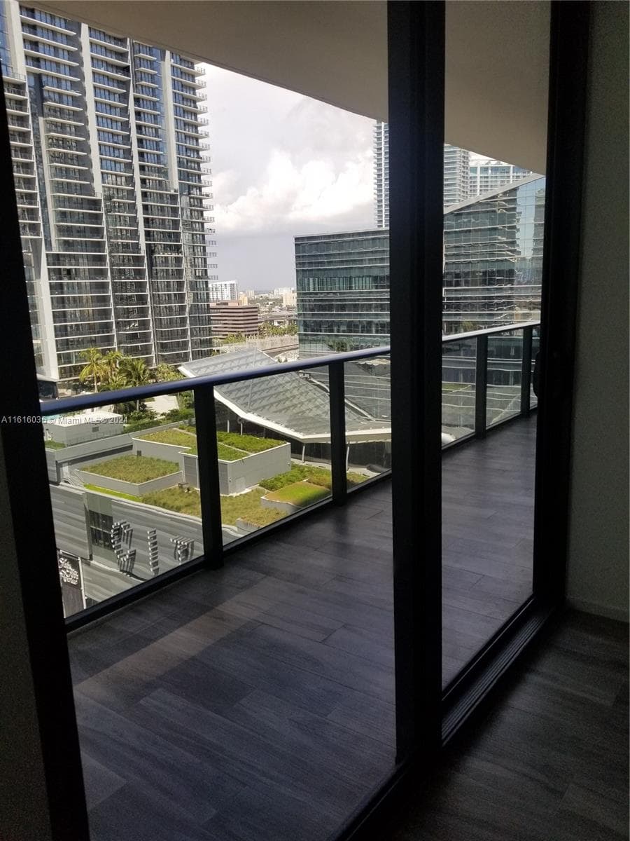 801 S MIAMI AVE # 1610, Miami FL 33130 — 18