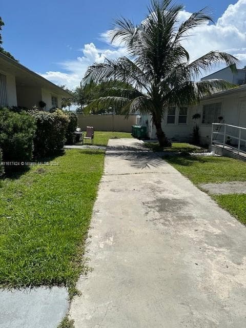 470 NW 26th Ave, Miami FL 33125 — 5