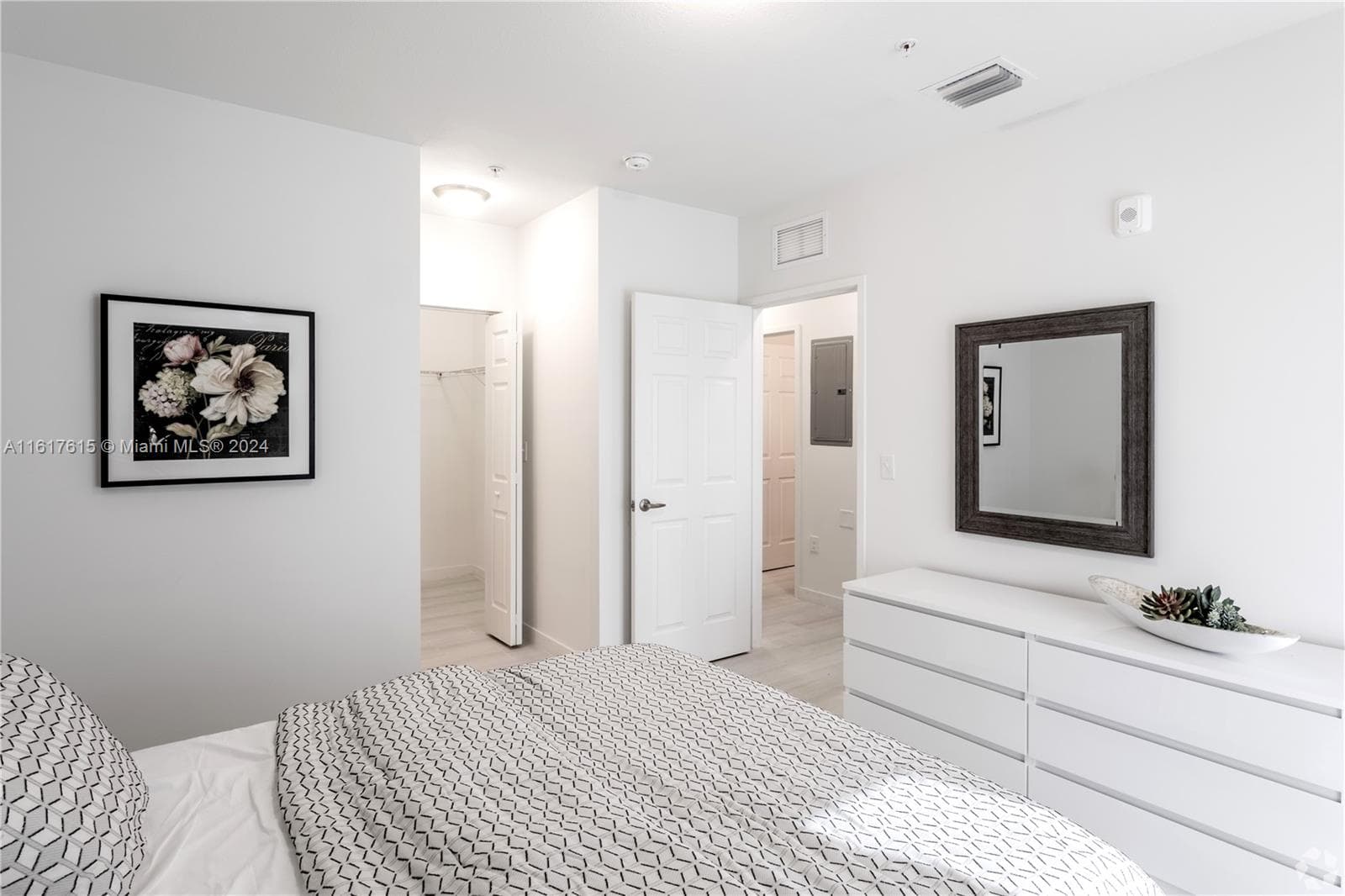 243 W 77th St # 102, Hialeah FL 33014 — 5