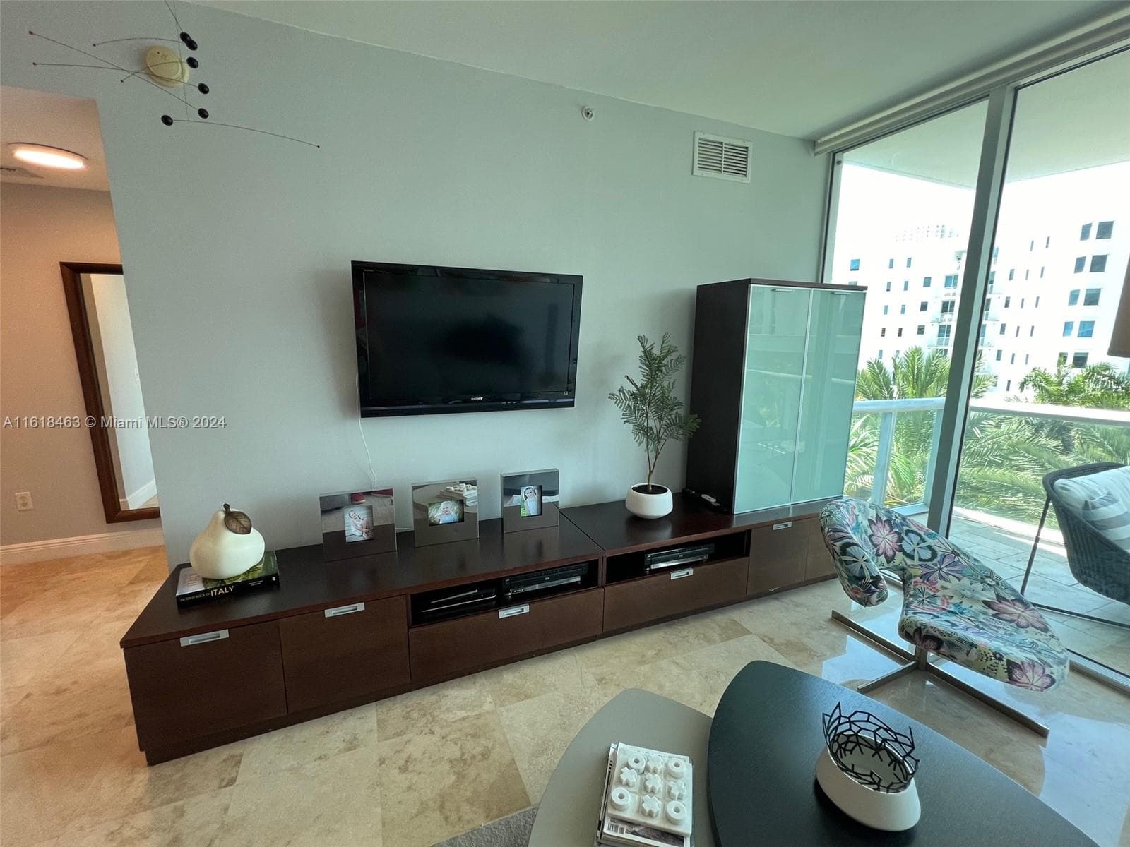 3131 NE 188th St # 609, Aventura FL 33180 — 17