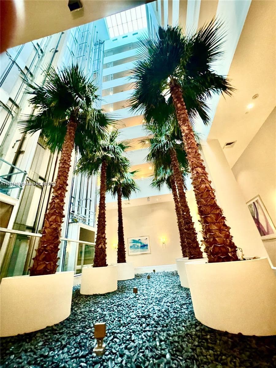 3131 NE 188th St # 609, Aventura FL 33180 — 34