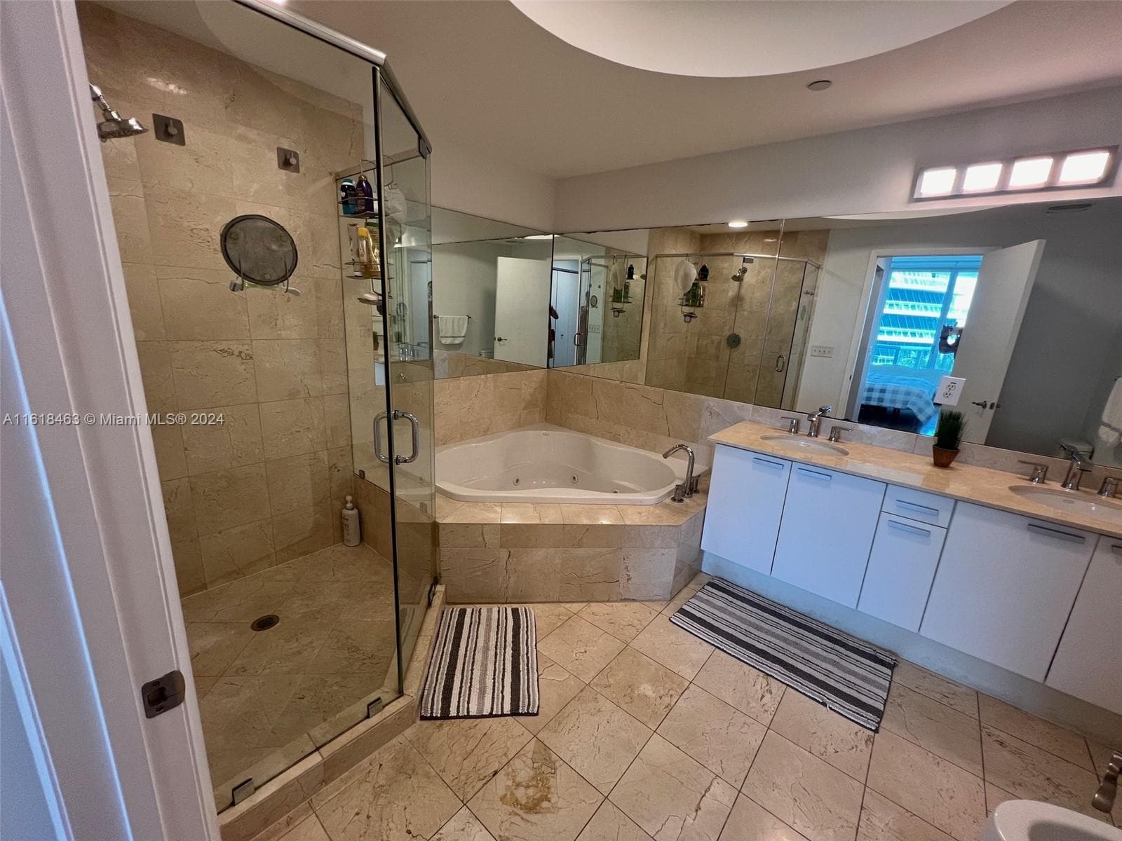 3131 NE 188th St # 609, Aventura FL 33180 — 25