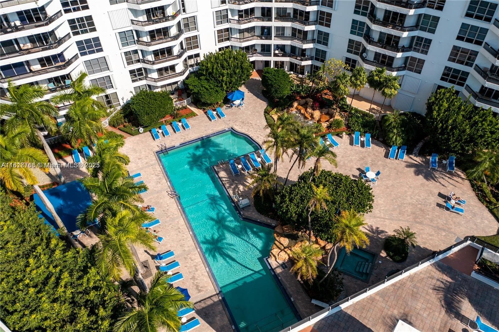 3600 Mystic Pointe Dr # 1607, Aventura FL 33180 — 2